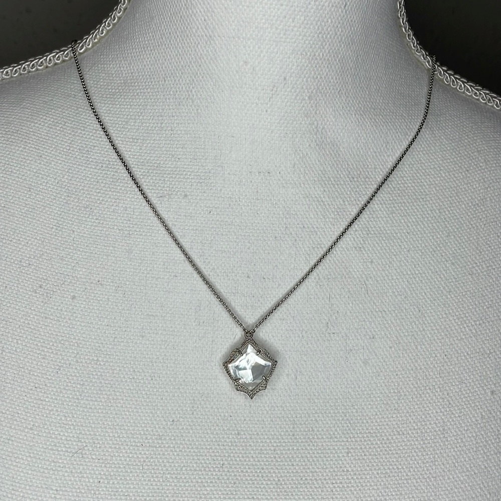Kendra Scott Necklace